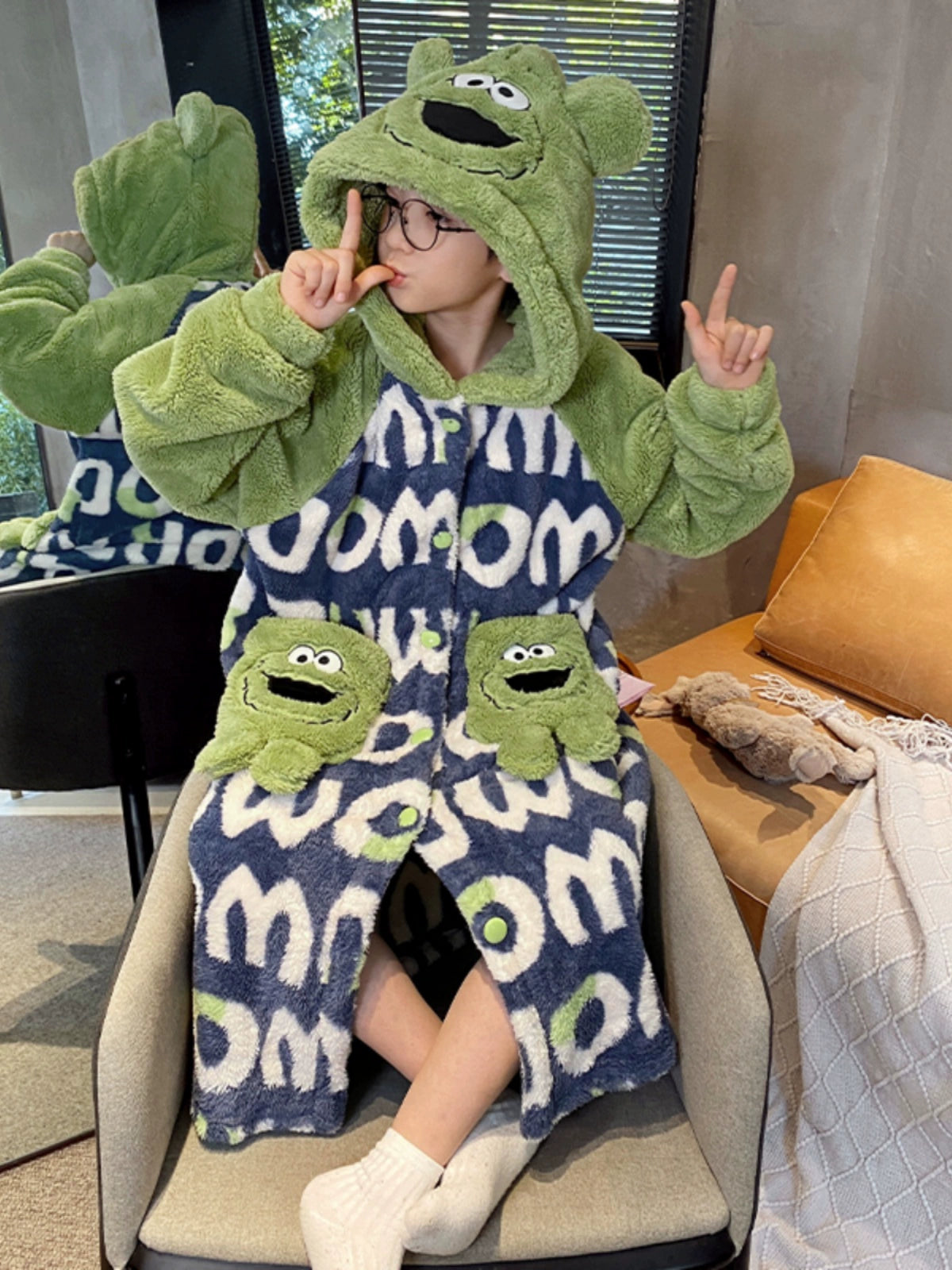 Boys Coral Velvet Night-Robe Autumn and Winter Thickened Heattech Children's Long Pajamas Boy Teen Bathrobe 2024 New Arrival