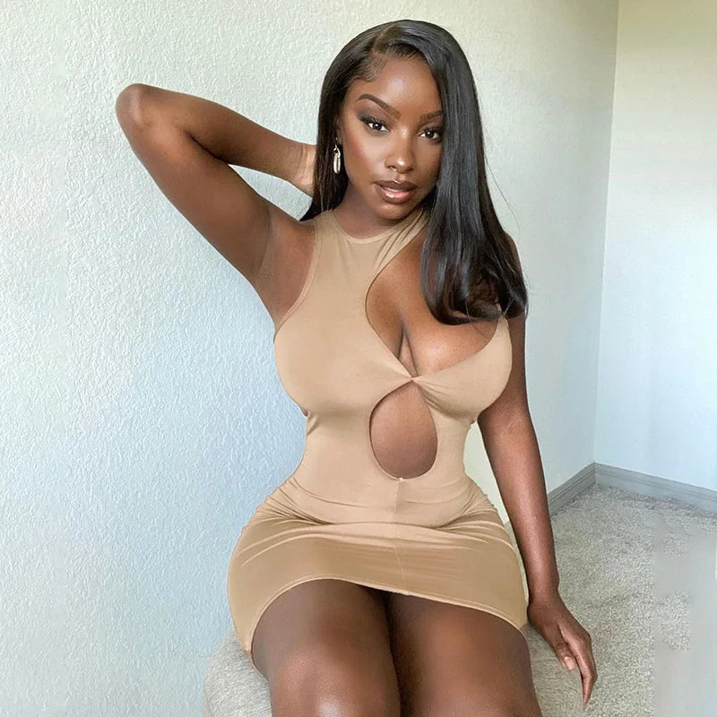 Women's summer new style short hip-hugging dress, sleeveless, slim-fitting, sexy, hot girl, hollow-out dress, pure color